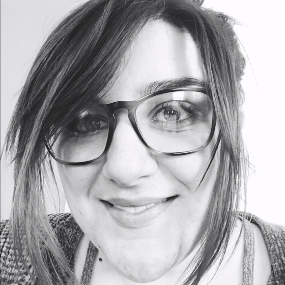 Meet your Posher, Jessie - Picture 1 of 2